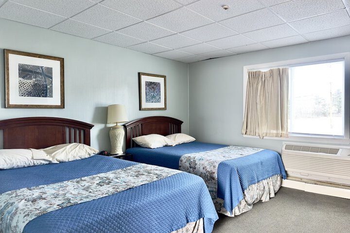 Double Room 2 Queen Beds (4 of 7)