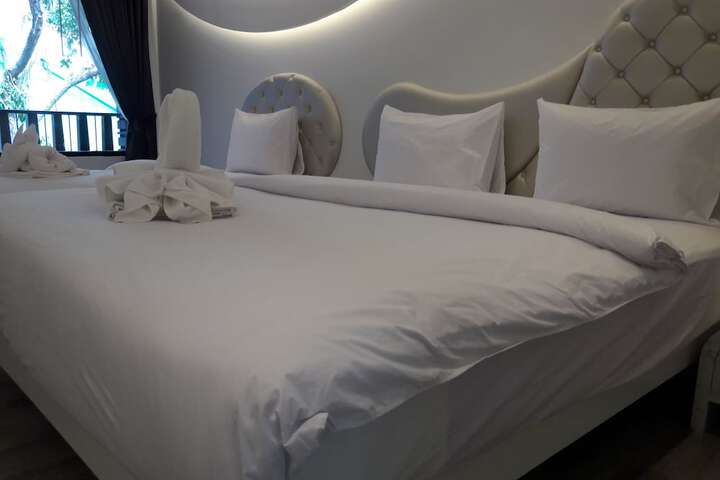 Room 25 of 56