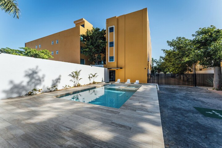 Pool 66 of 70