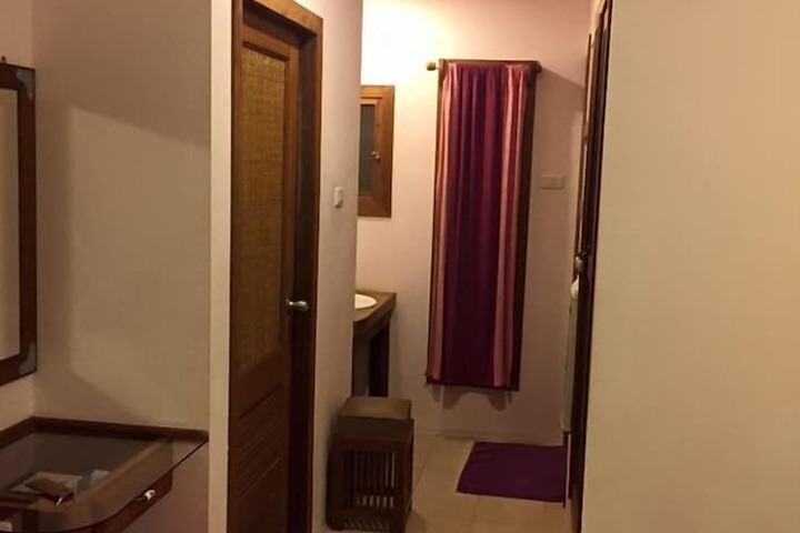 Room 10 of 23