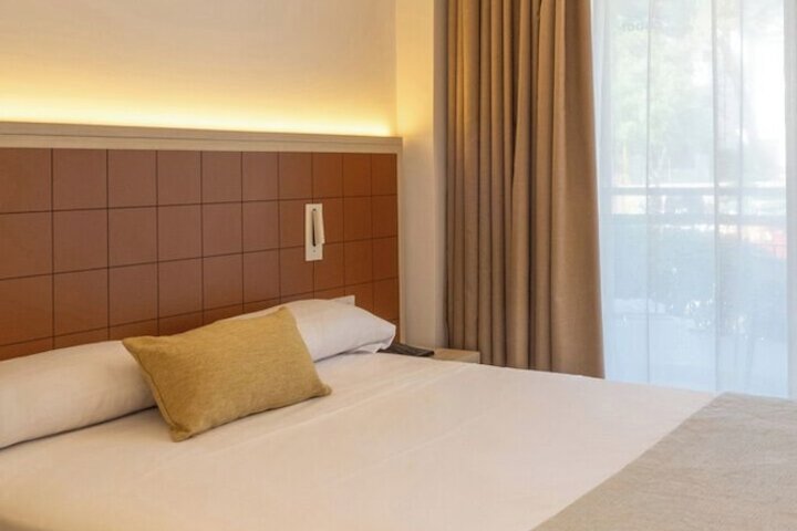 Room 30 of 94