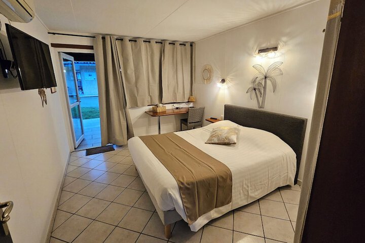 Room 3 of 14