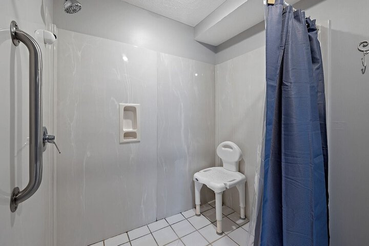 Room 104 of 156