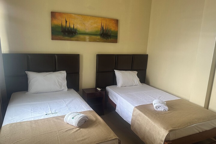 Room 12 of 17