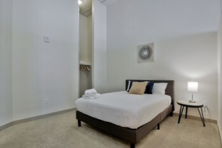 Room 281 of 328