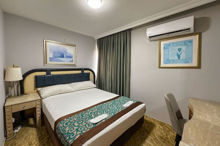 Room 42 of 116