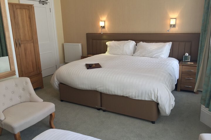 Room 7 of 30