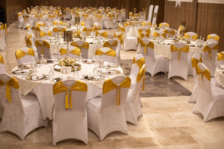 Ballroom/Hall 30 of 35