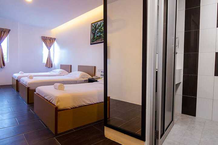 Room 18 of 75