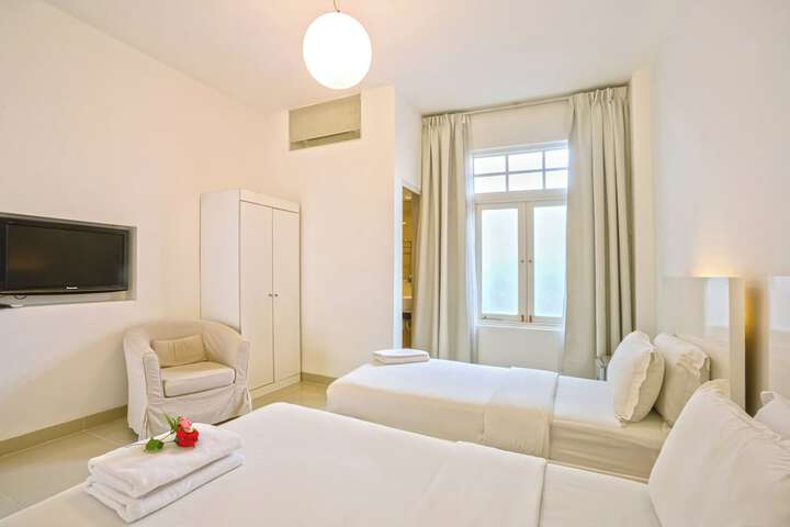Room 20 of 36