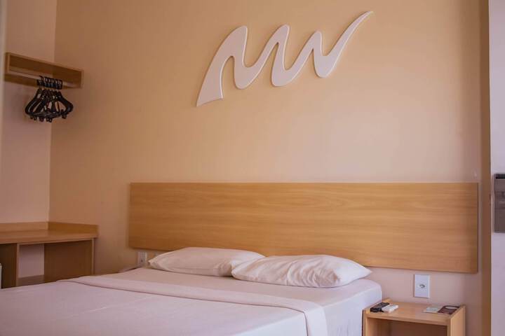 Room 11 of 37