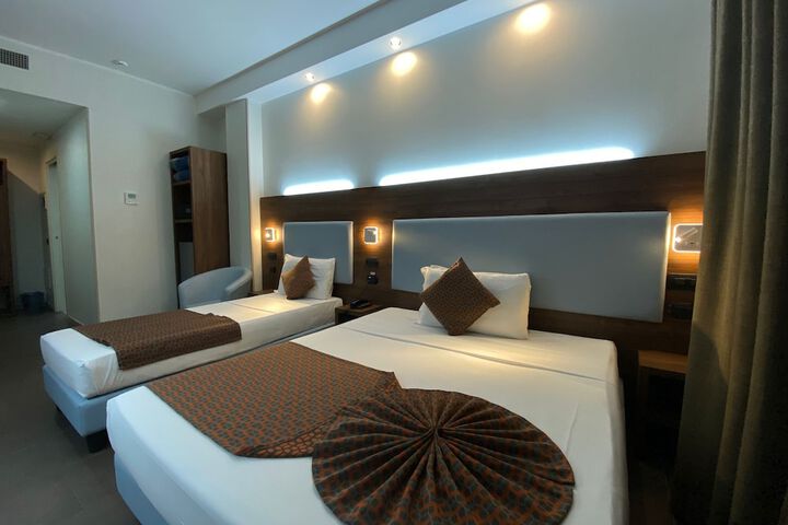Room 42 of 71