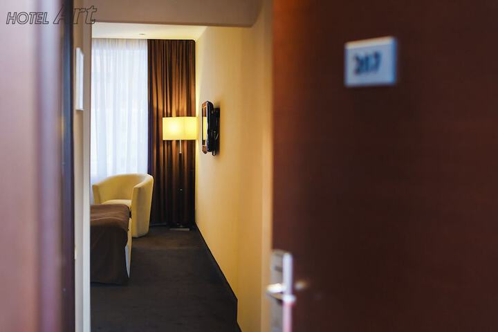 Room 22 of 130