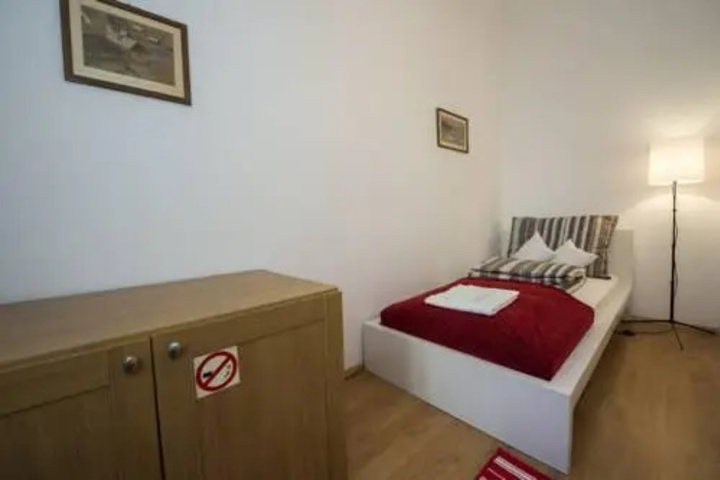 Room 3 of 15