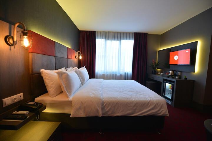 Room 14 of 44