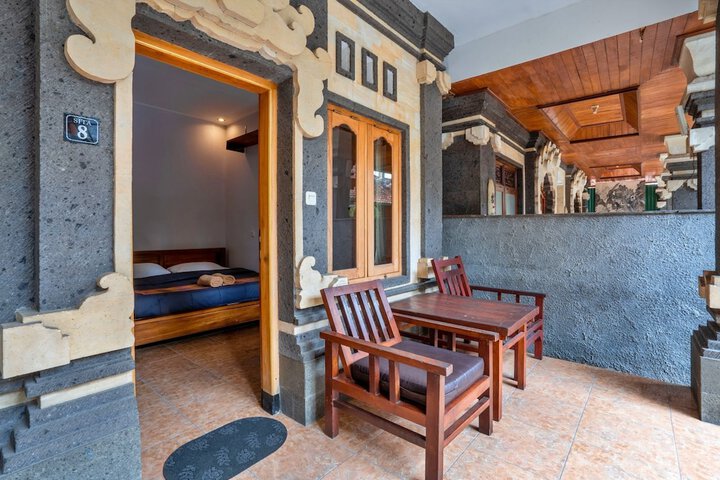 Room 4 of 23