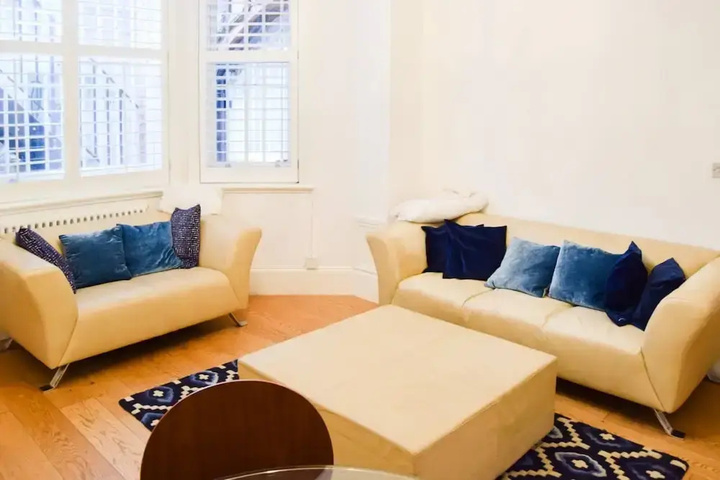Well Located 1 Bedroom Flat in Sloane Square