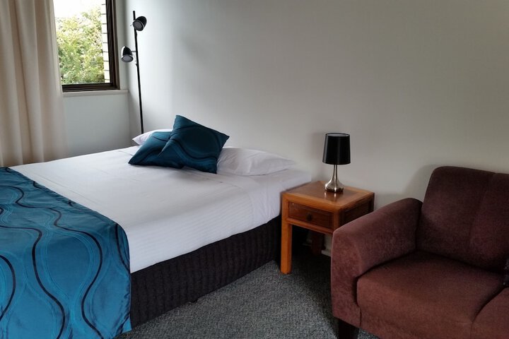 Room 3 of 14