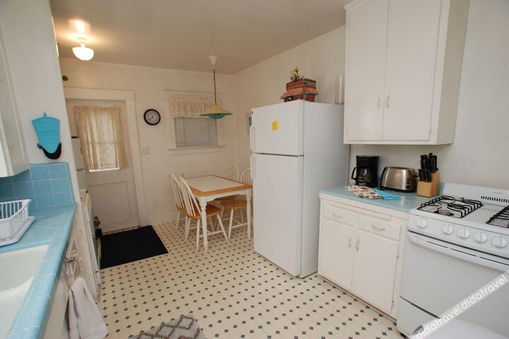 Photo of 2710 W Ocean Front 68169 by RedAwning