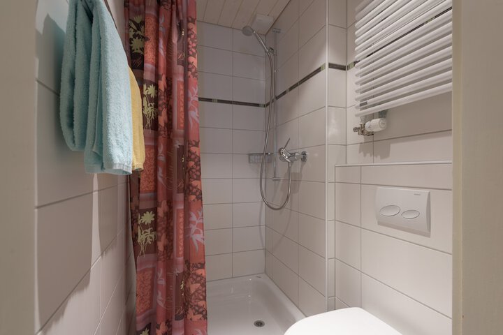 Room 115 of 120