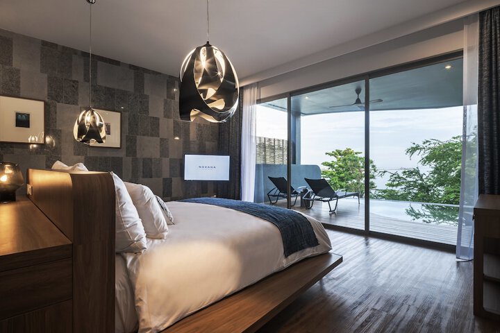 Room 21 of 185