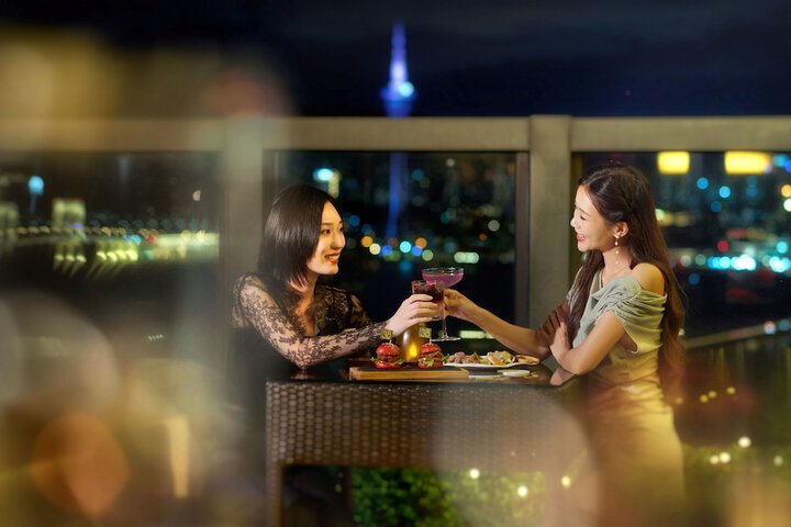 Dining 54 of 87