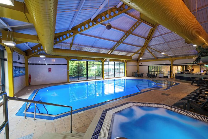 Pool Hotel