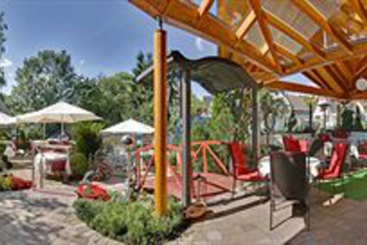 Terrace/Patio 59 of 60