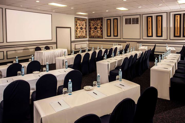Business Center 59 of 74