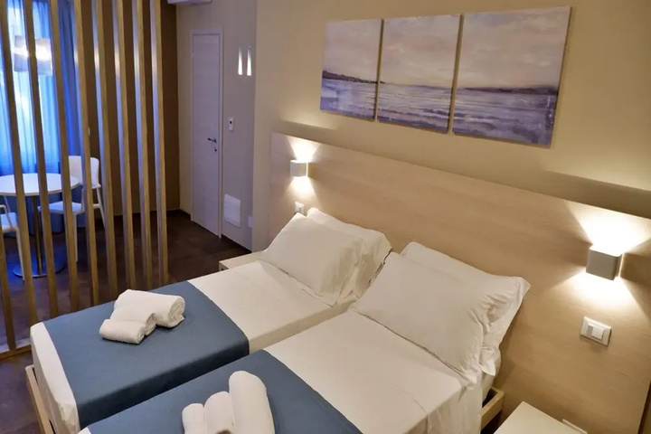 Room 2 of 12