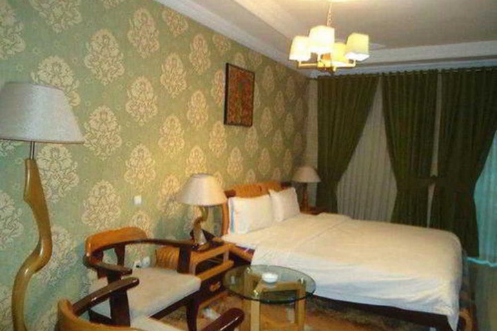 Room 7 of 31