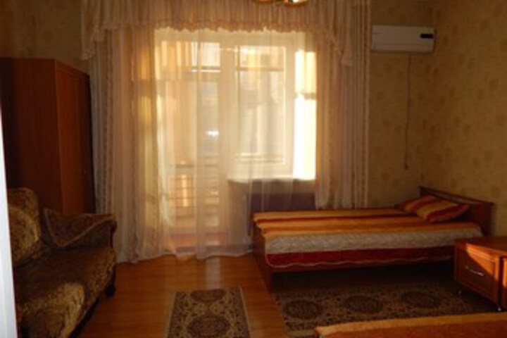 Room 8 of 20