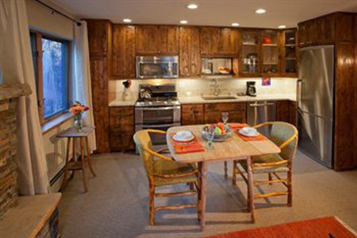 Exterior of Powderhorn Vacation Rentals