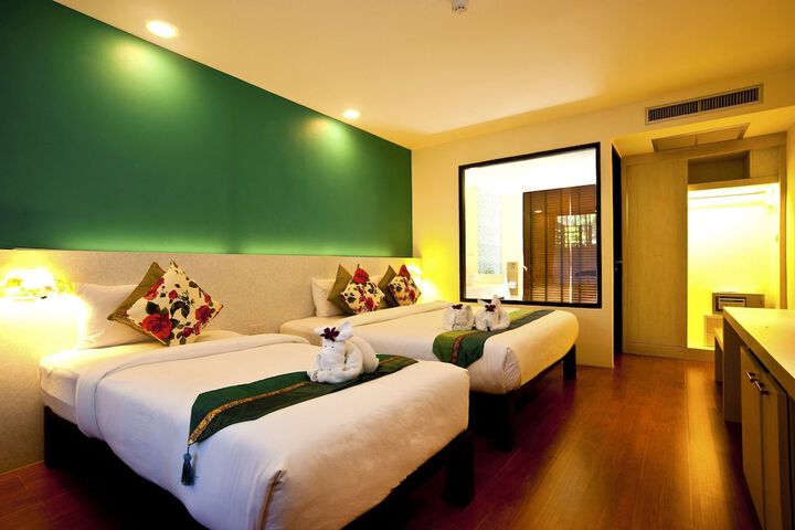 Room 27 of 112