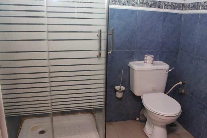 Room 17 of 28