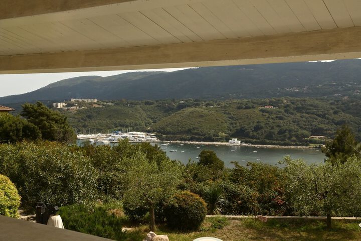 Room 20 of 40