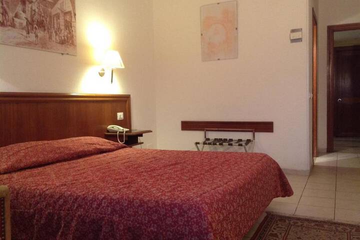 Room 5 of 13