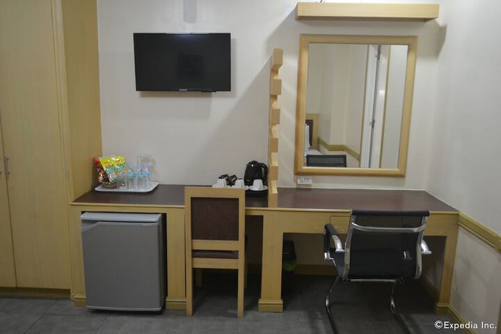 Room 17 of 82