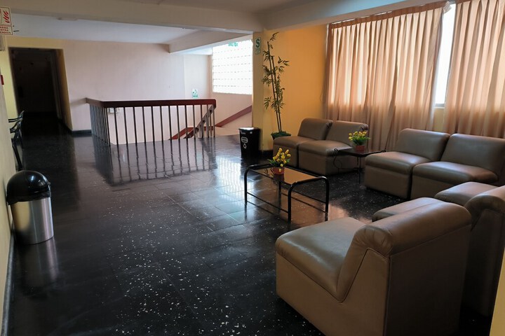 Room 8 of 20
