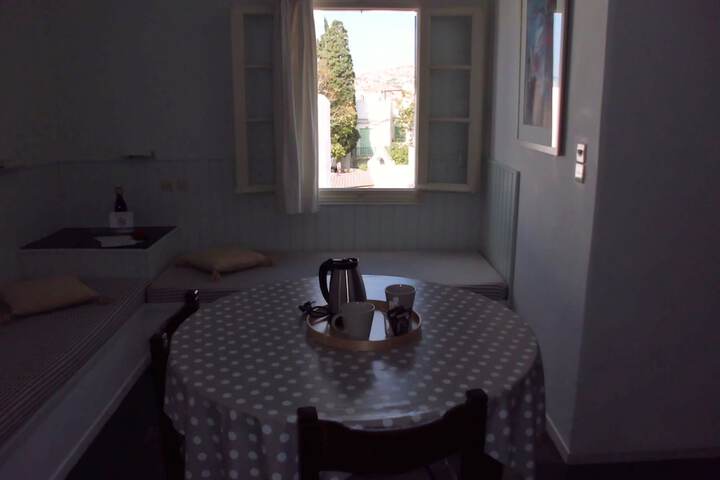 Room 40 of 94