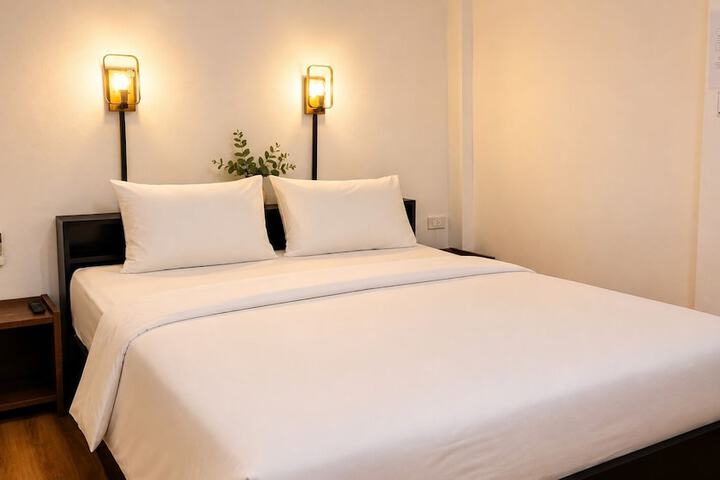 Room 125 of 208