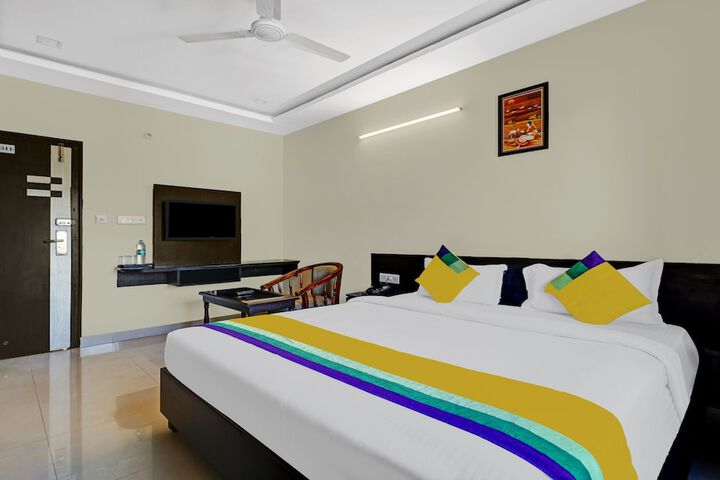 Room 14 of 28