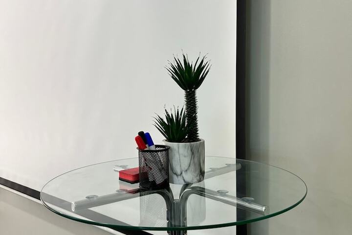 Room 51 of 82