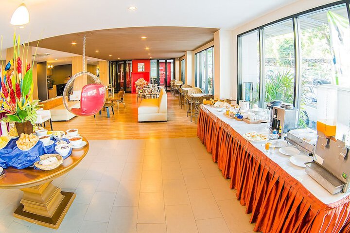 Breakfast/Coffee Service 103 of 123