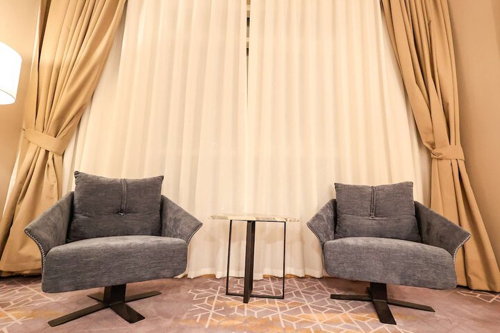 Room 42 of 86