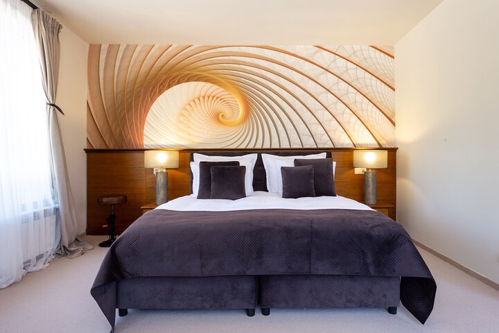 Room 3 of 41