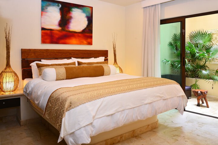 Room 28 of 204
