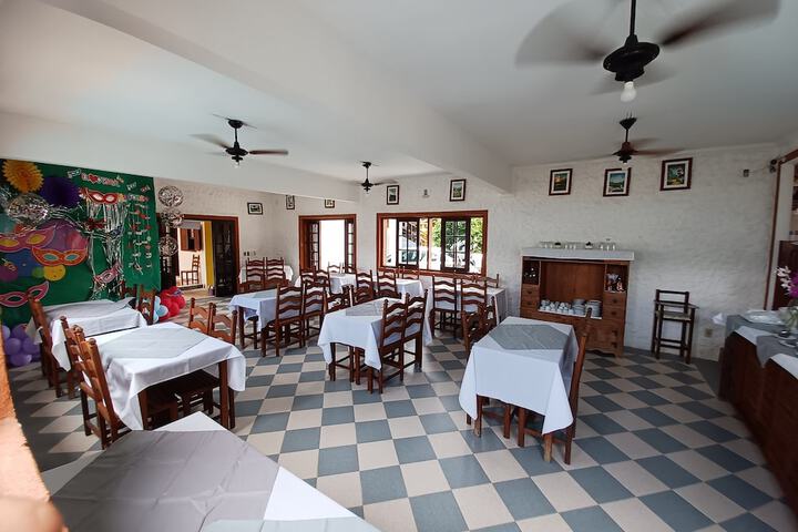 Dining 96 of 149
