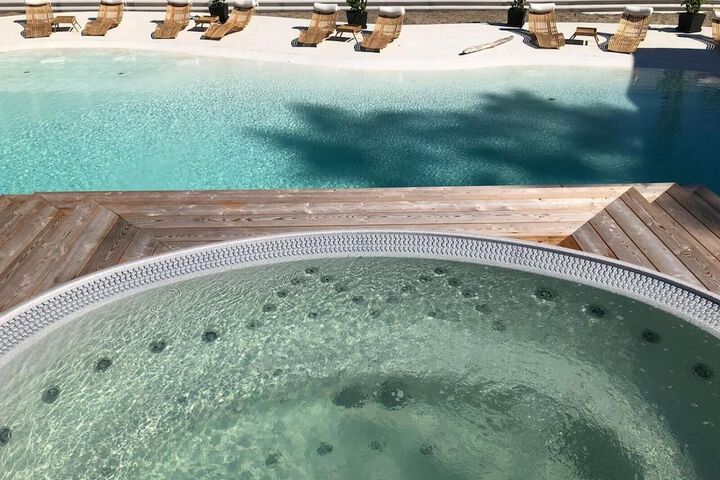 Spa 20 of 39