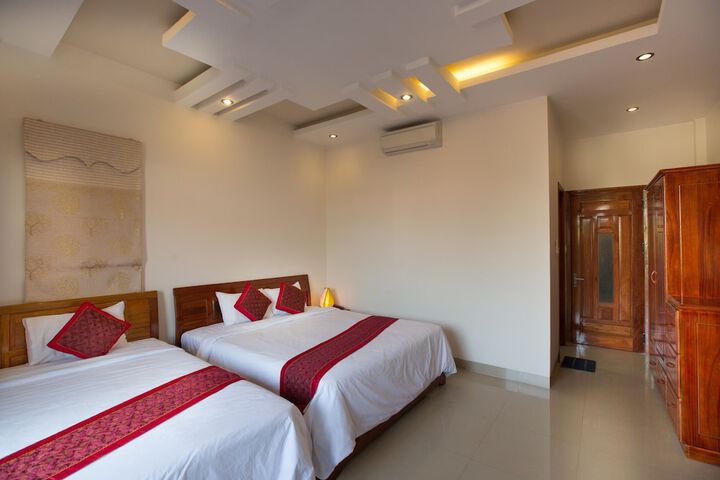Room 6 of 29